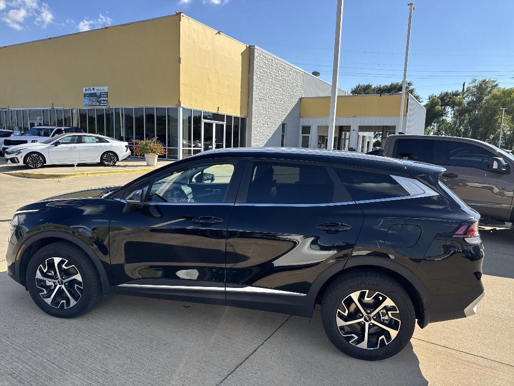 used 2025 Kia Sportage Hybrid car, priced at $31,895