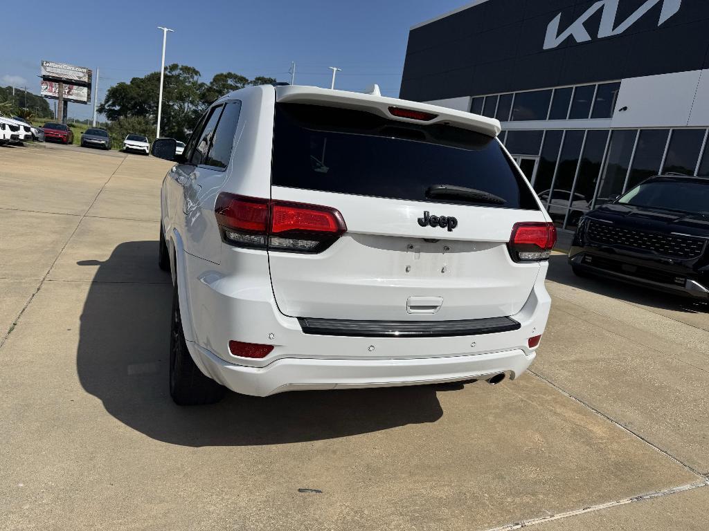 used 2018 Jeep Grand Cherokee car, priced at $18,899