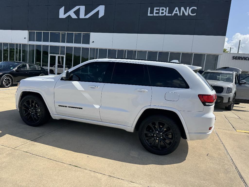 used 2018 Jeep Grand Cherokee car, priced at $18,899