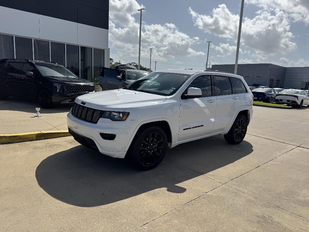 used 2018 Jeep Grand Cherokee car, priced at $18,899