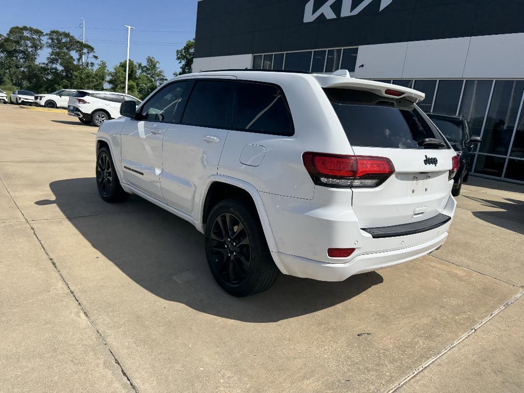 used 2018 Jeep Grand Cherokee car, priced at $18,899