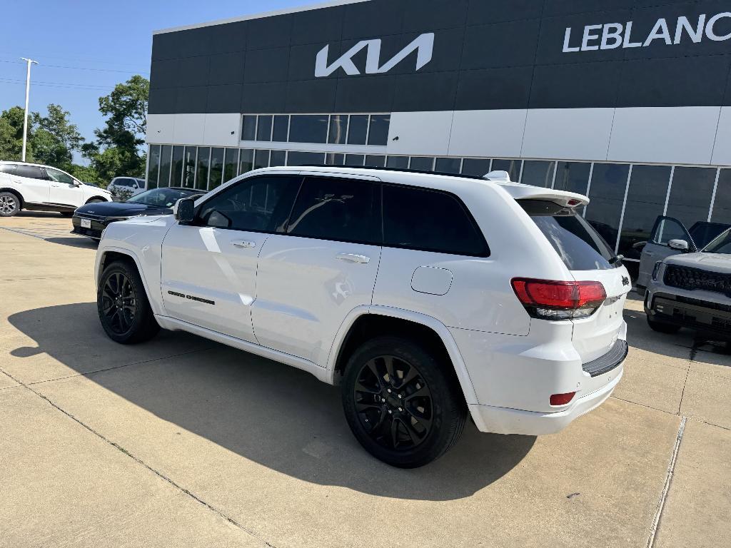 used 2018 Jeep Grand Cherokee car, priced at $18,899