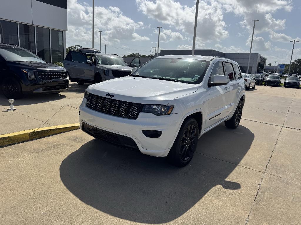 used 2018 Jeep Grand Cherokee car, priced at $18,899