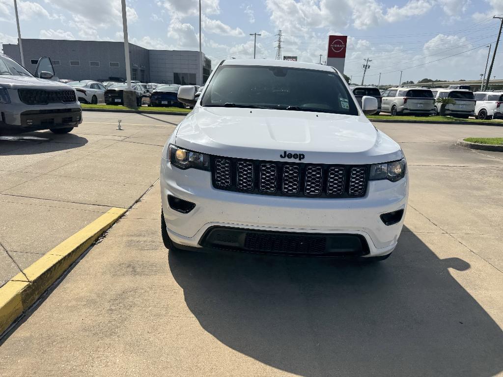 used 2018 Jeep Grand Cherokee car, priced at $18,899