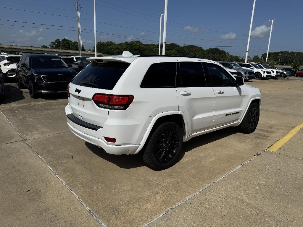 used 2018 Jeep Grand Cherokee car, priced at $18,899