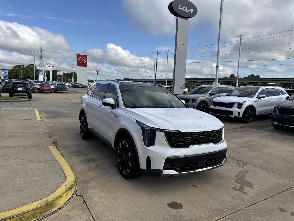 used 2025 Kia Sorento car, priced at $36,899