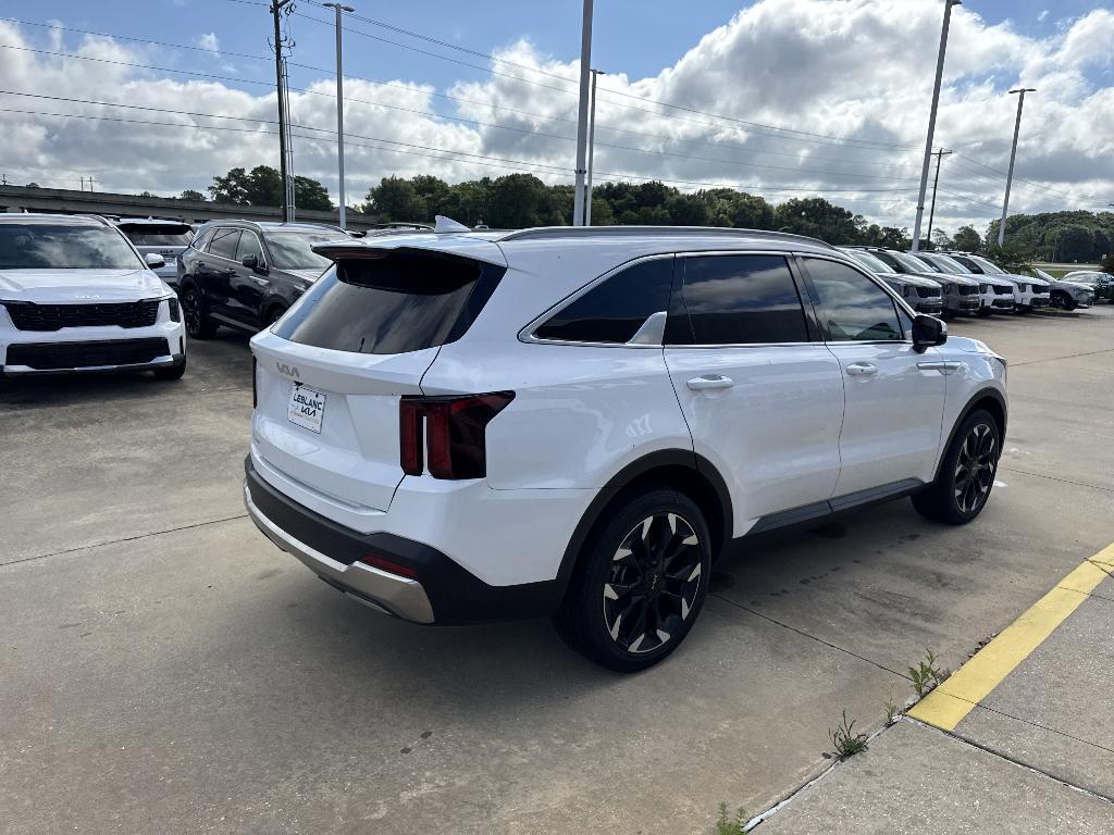 used 2025 Kia Sorento car, priced at $36,899