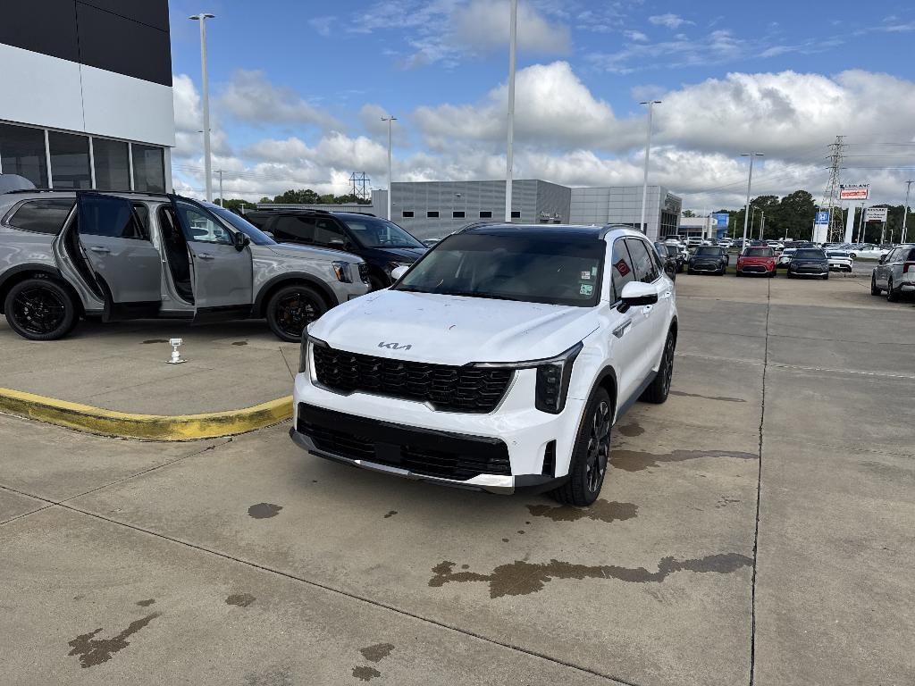 used 2025 Kia Sorento car, priced at $36,899