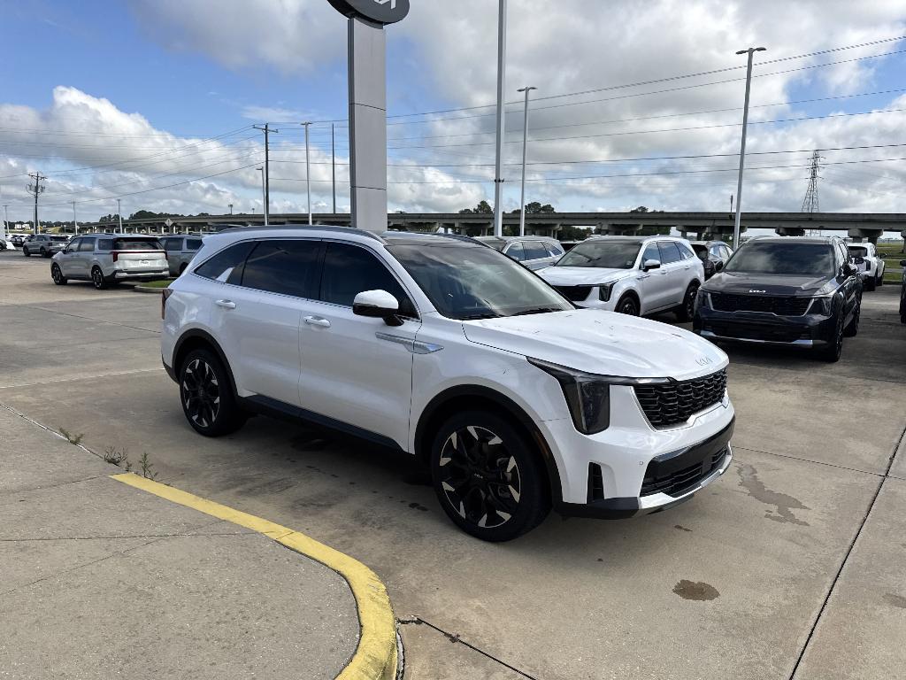 used 2025 Kia Sorento car, priced at $36,899