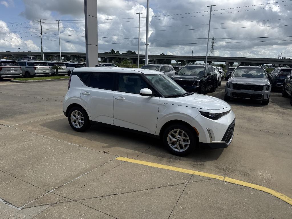 used 2024 Kia Soul car, priced at $18,699