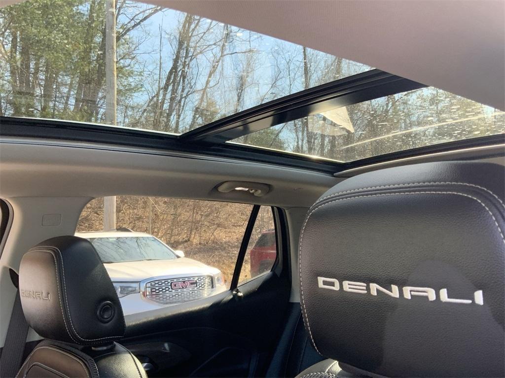 used 2022 GMC Terrain car, priced at $28,000