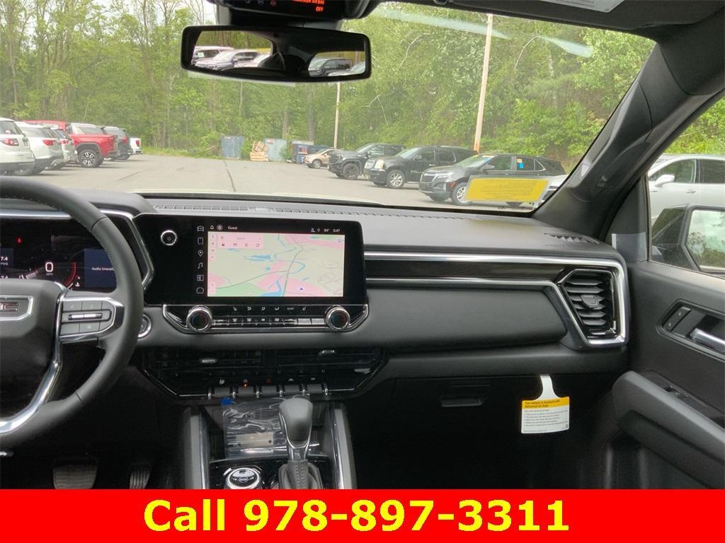 new 2025 GMC Canyon car, priced at $48,195