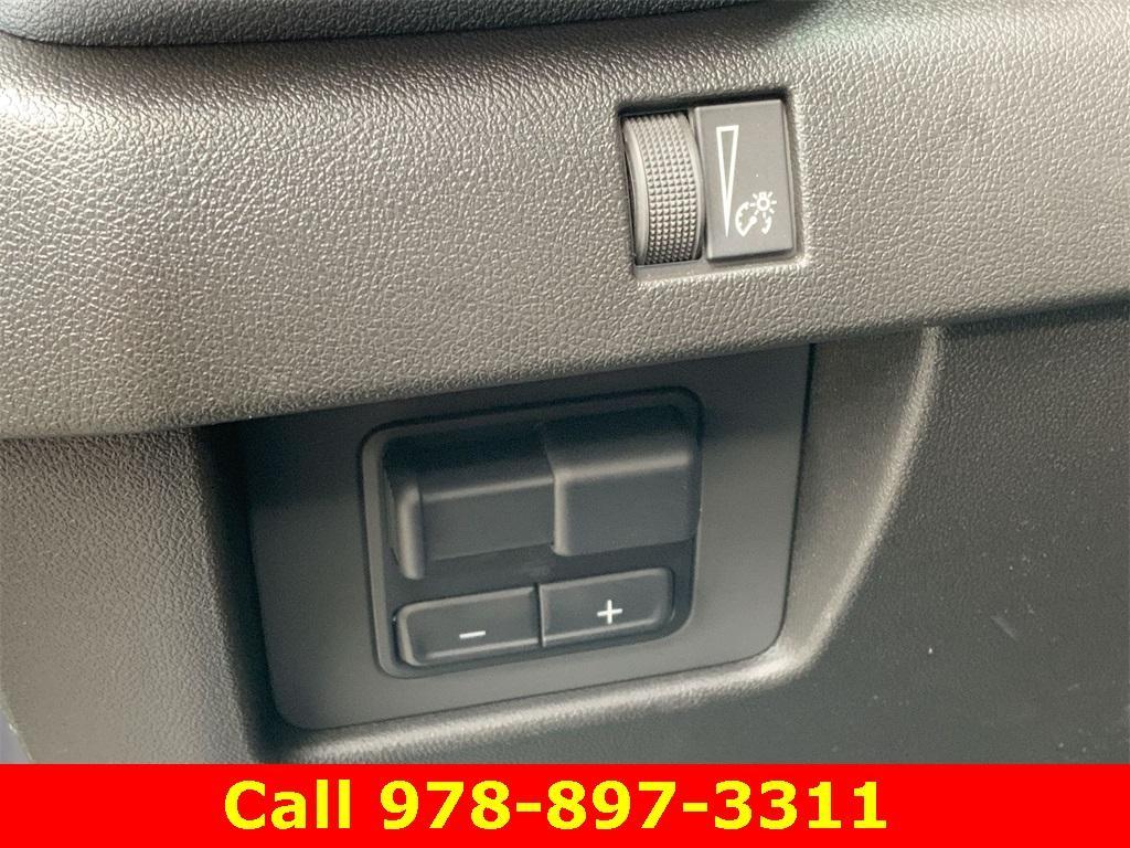 new 2025 GMC Canyon car, priced at $48,195