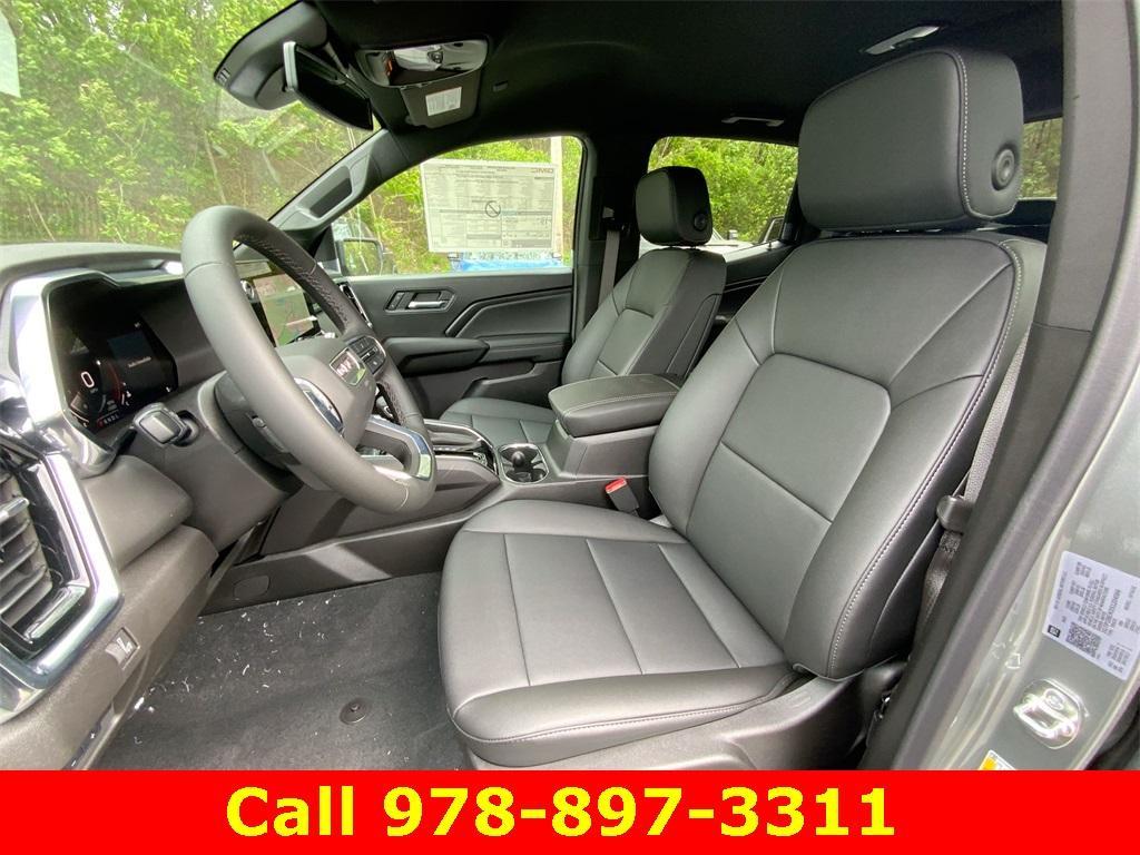 new 2025 GMC Canyon car, priced at $48,195
