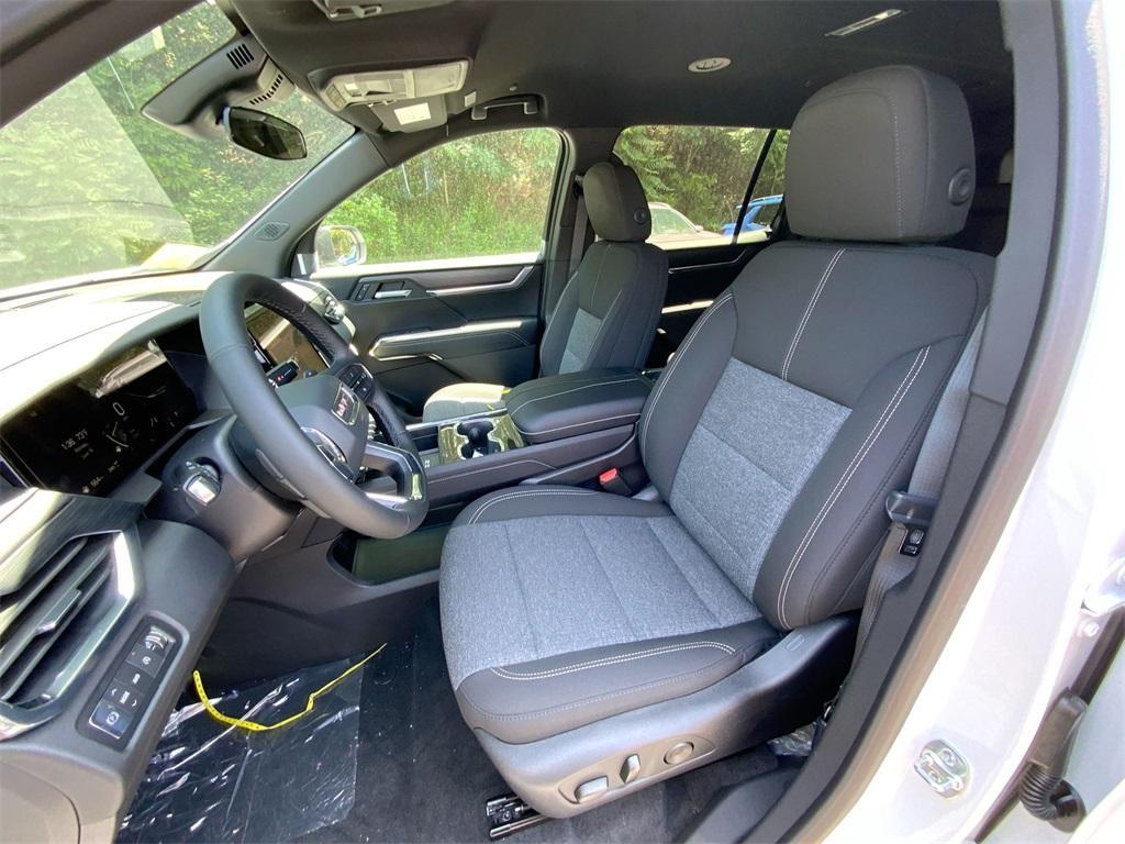 new 2025 GMC Acadia car, priced at $47,140