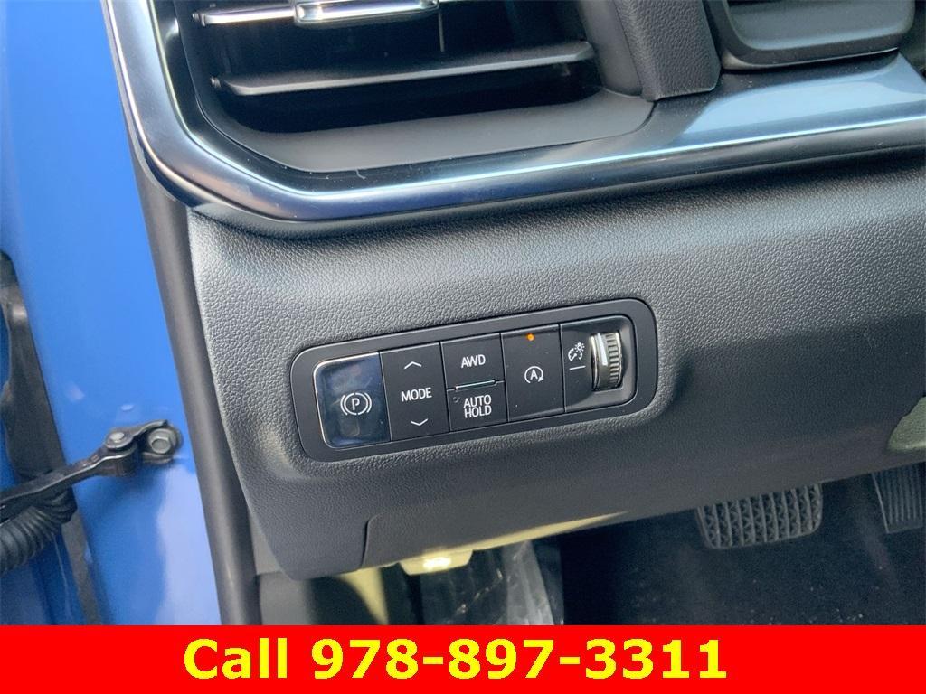 new 2025 GMC Terrain car, priced at $36,590