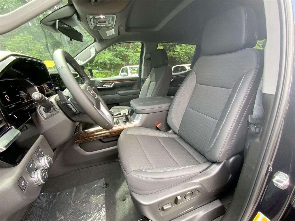new 2025 GMC Sierra 1500 car, priced at $61,250
