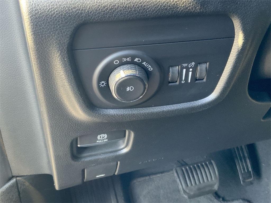 used 2023 Jeep Grand Cherokee car, priced at $37,000