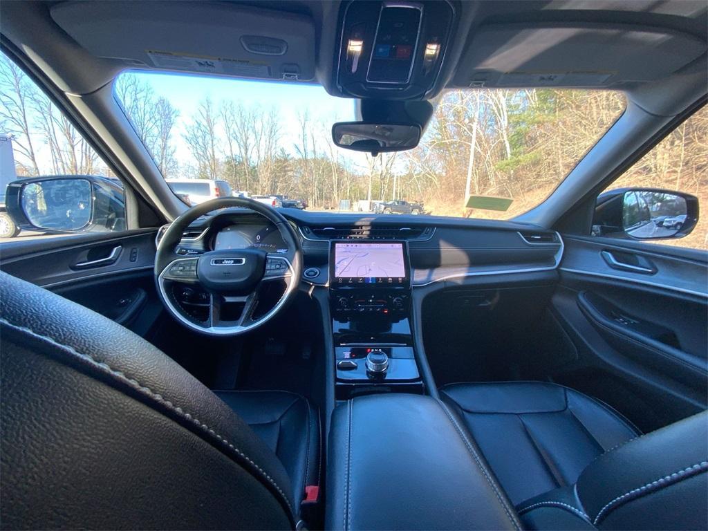 used 2023 Jeep Grand Cherokee car, priced at $37,000