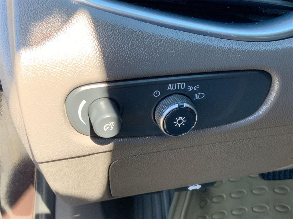 used 2020 Chevrolet Malibu car, priced at $15,500