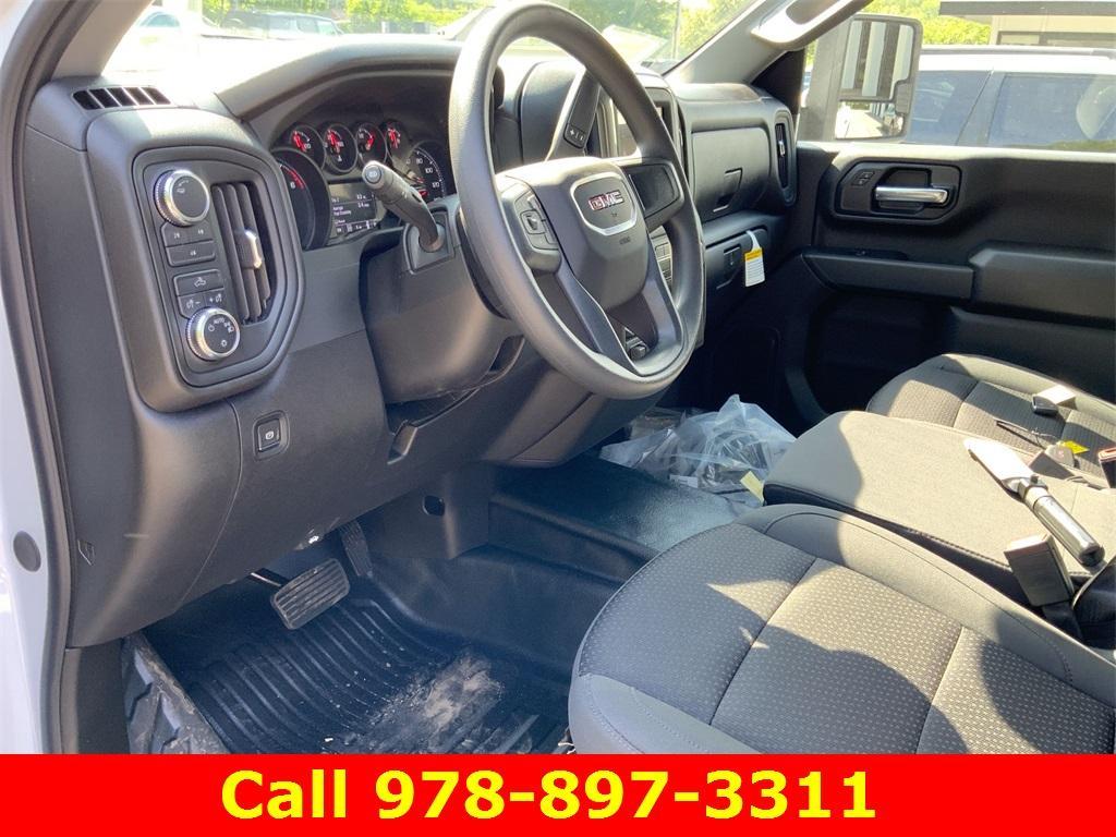 new 2025 GMC Sierra 2500 car, priced at $53,500