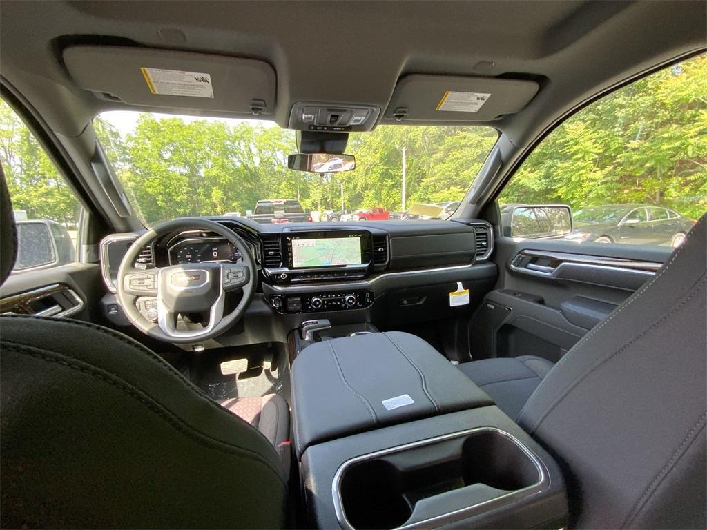 new 2025 GMC Sierra 1500 car, priced at $62,550