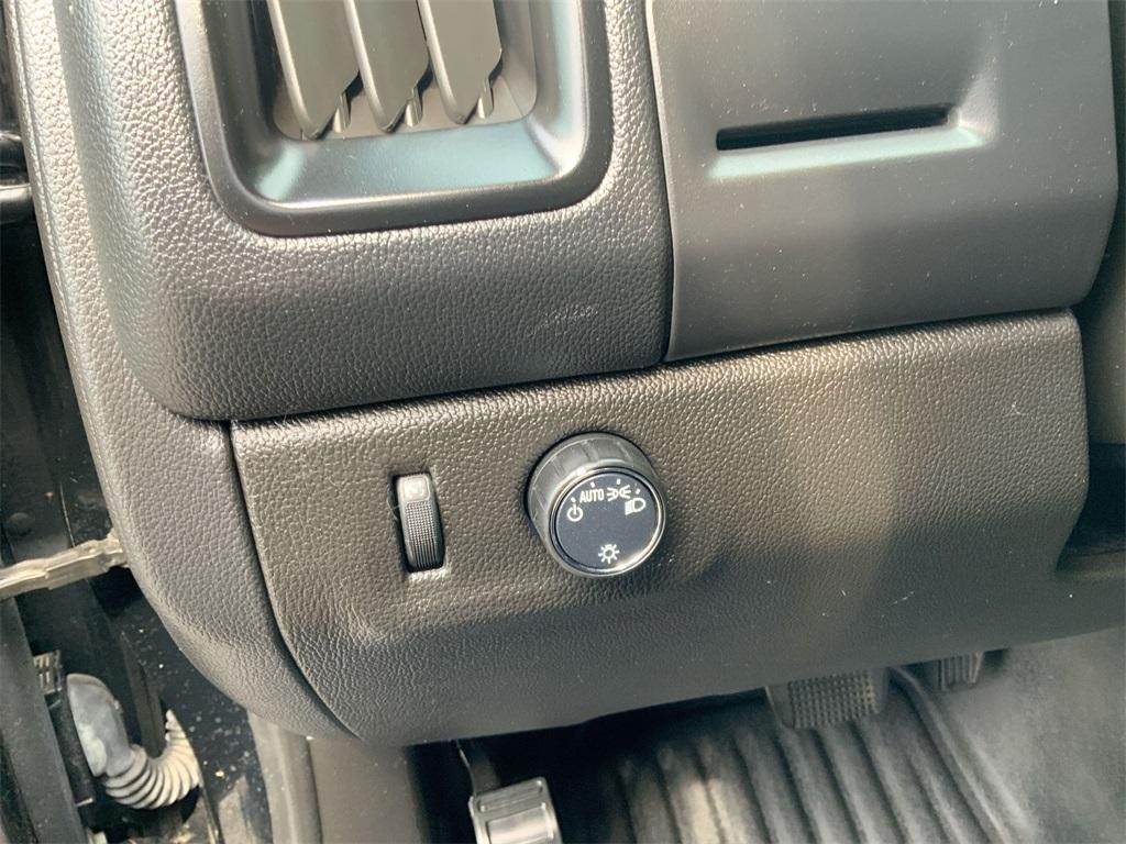 used 2022 Chevrolet Colorado car, priced at $18,699