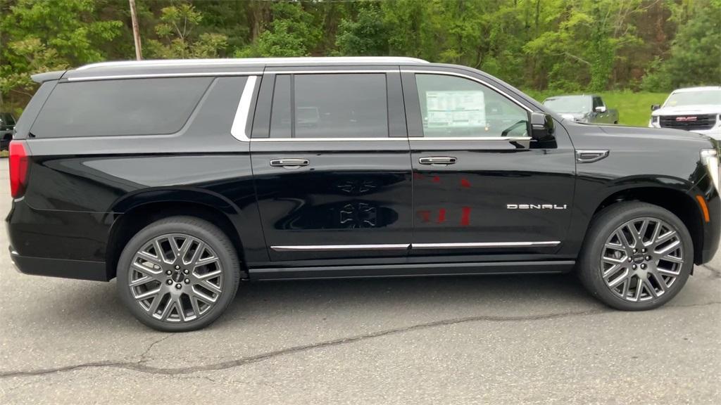 new 2025 GMC Yukon XL car, priced at $109,490
