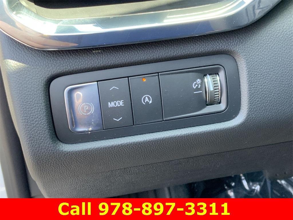 new 2025 GMC Acadia car, priced at $43,000