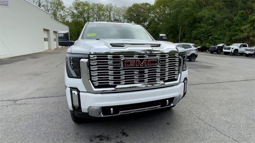 new 2025 GMC Sierra 2500 car, priced at $86,665