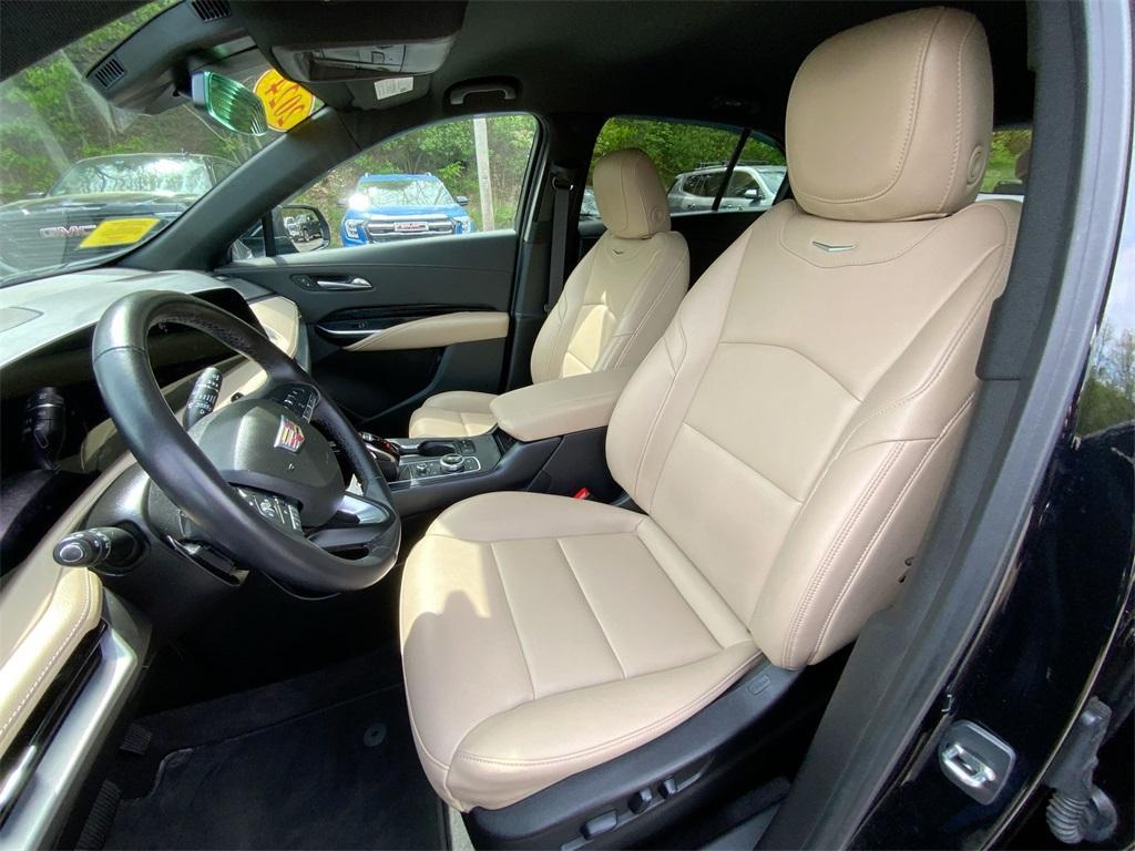 used 2024 Cadillac XT4 car, priced at $36,750
