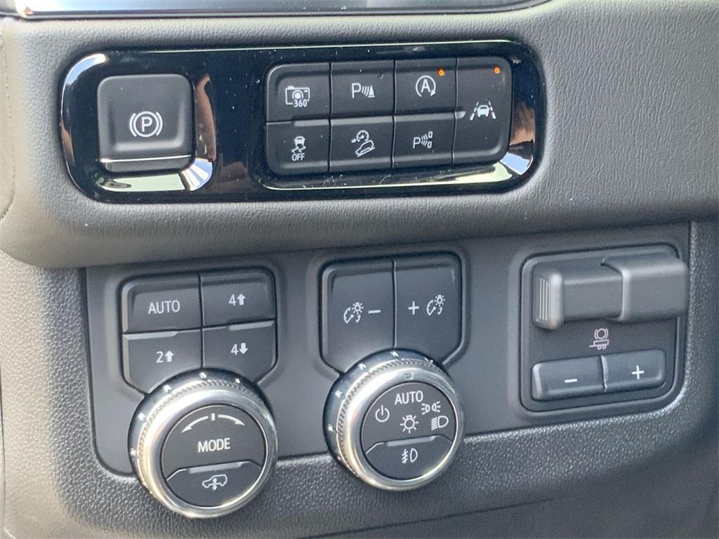 new 2025 GMC Yukon car, priced at $96,325