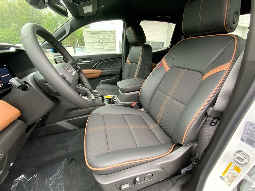 new 2025 GMC Canyon car, priced at $47,870
