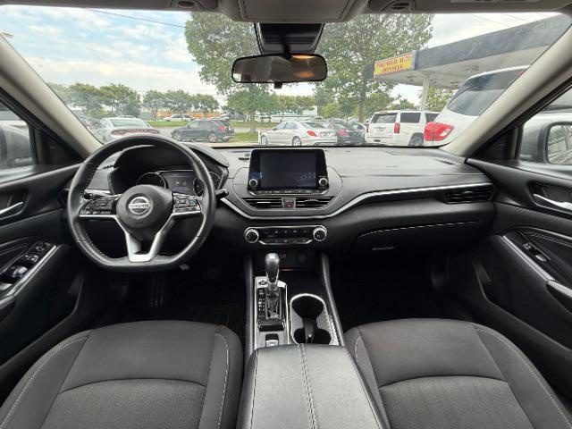 used 2022 Nissan Altima car