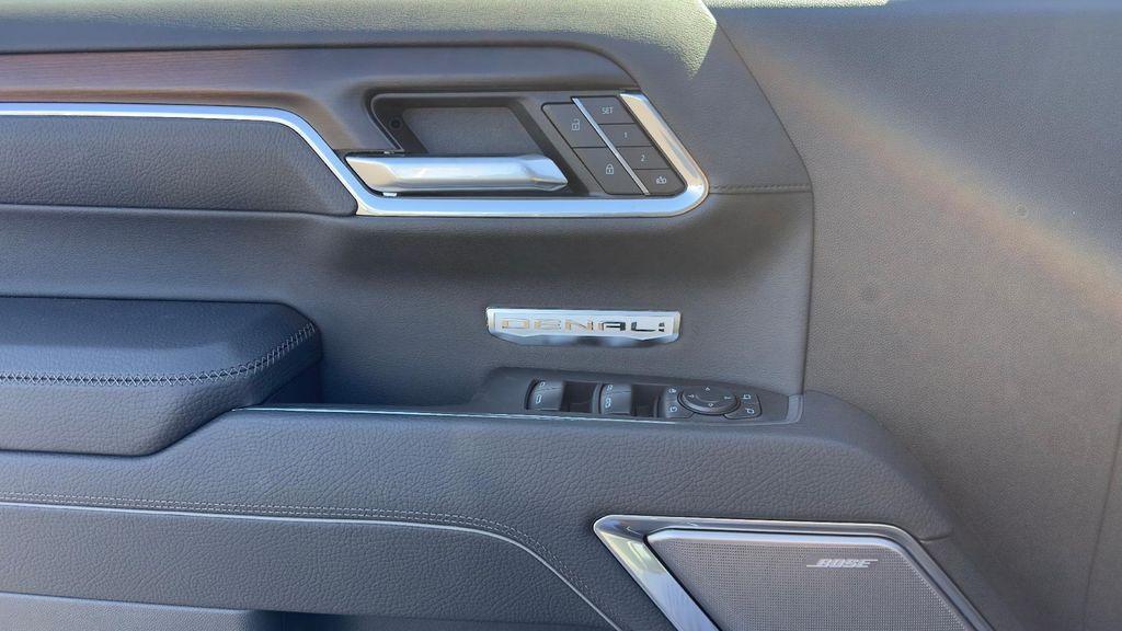new 2025 GMC Sierra 1500 car, priced at $69,290