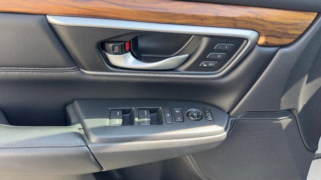 used 2020 Honda CR-V car, priced at $25,652