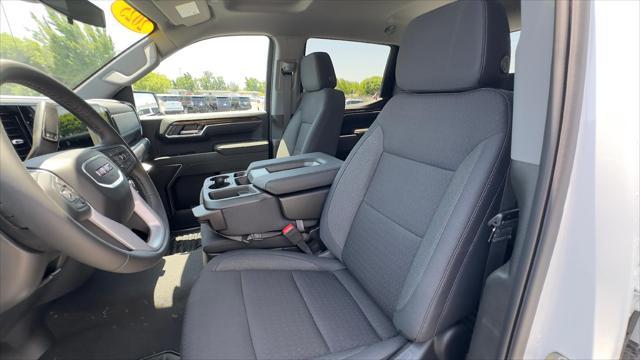 new 2025 GMC Sierra 1500 car, priced at $53,640