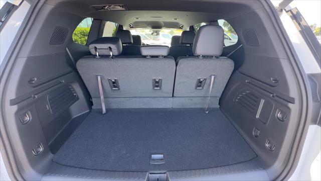 new 2025 GMC Acadia car, priced at $47,325