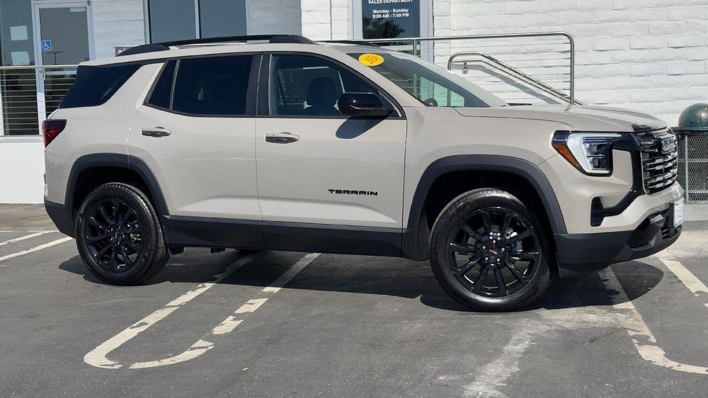 new 2026 GMC Terrain car, priced at $36,630