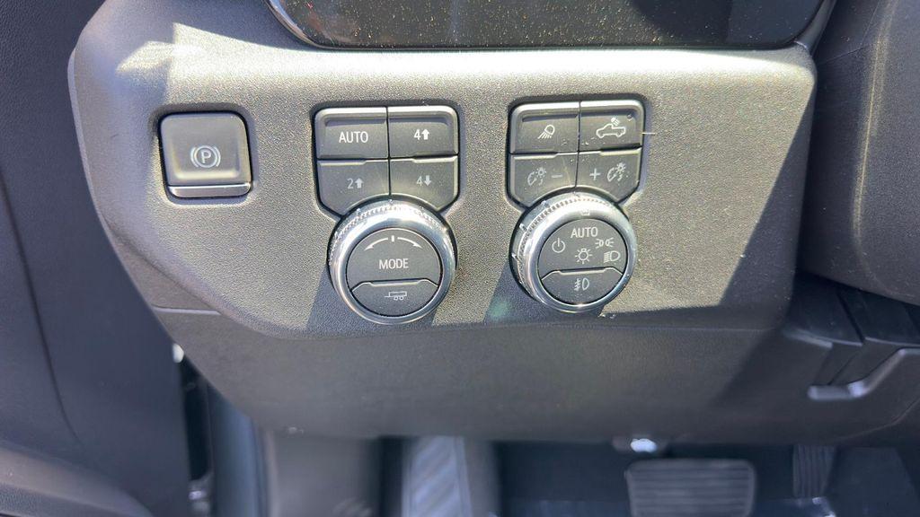 new 2025 GMC Sierra 2500 car, priced at $75,360