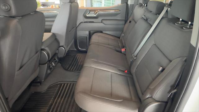 new 2025 GMC Sierra 1500 car, priced at $53,380