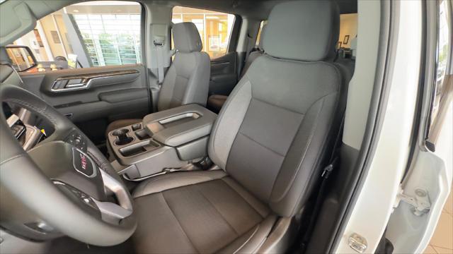 new 2025 GMC Sierra 1500 car, priced at $53,380