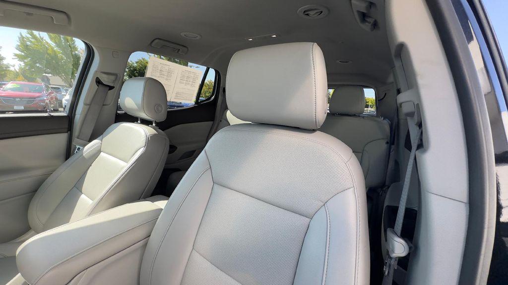 used 2023 GMC Acadia car, priced at $29,888