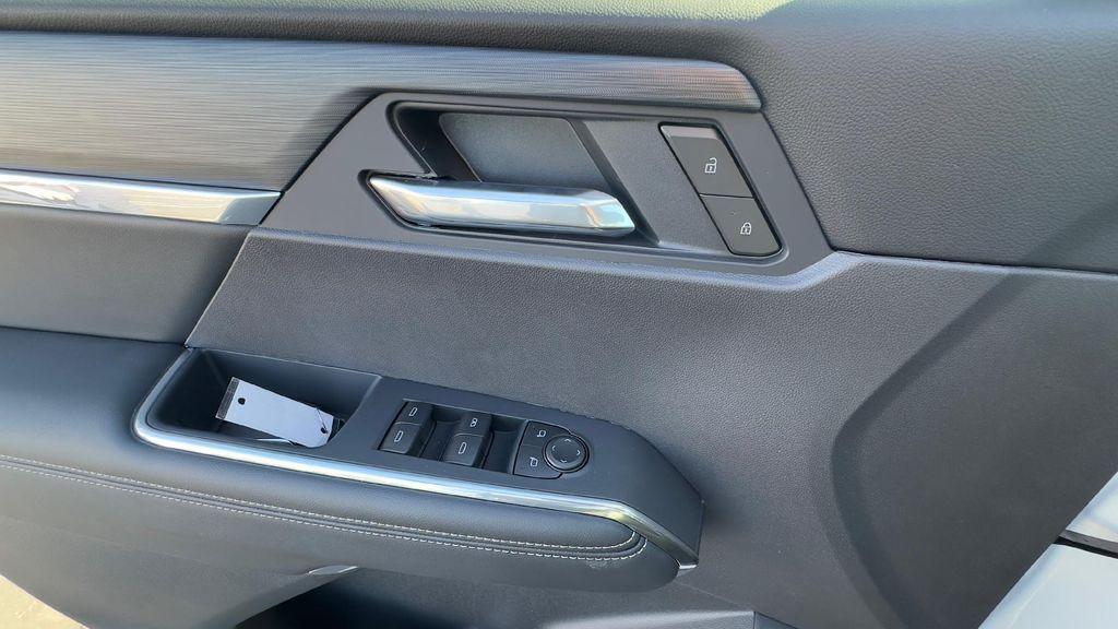 new 2025 GMC Acadia car, priced at $48,624