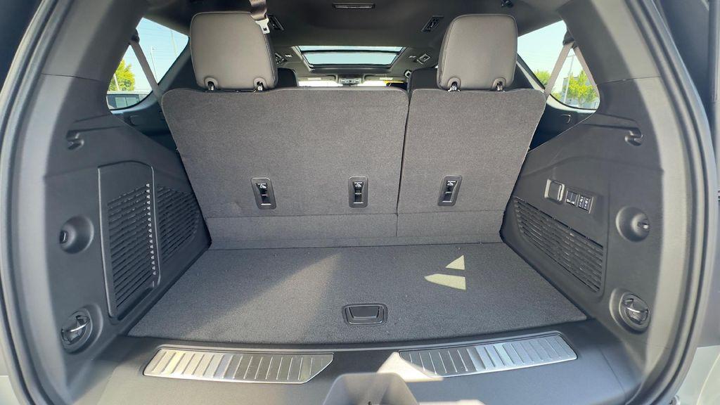 new 2025 GMC Yukon car, priced at $95,570