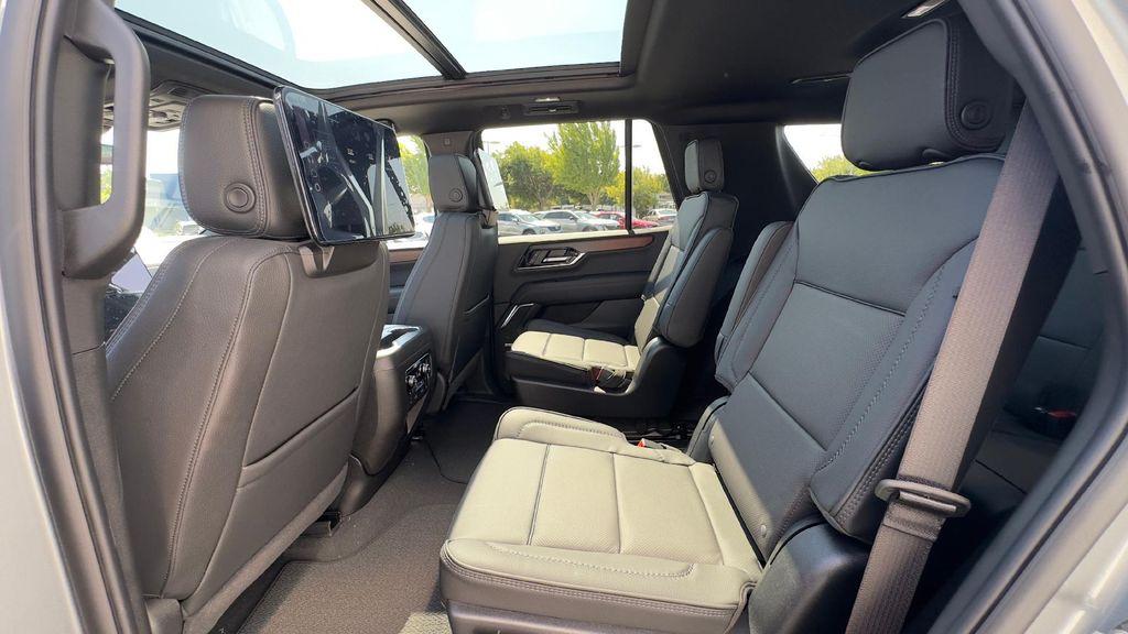 new 2025 GMC Yukon car, priced at $95,570