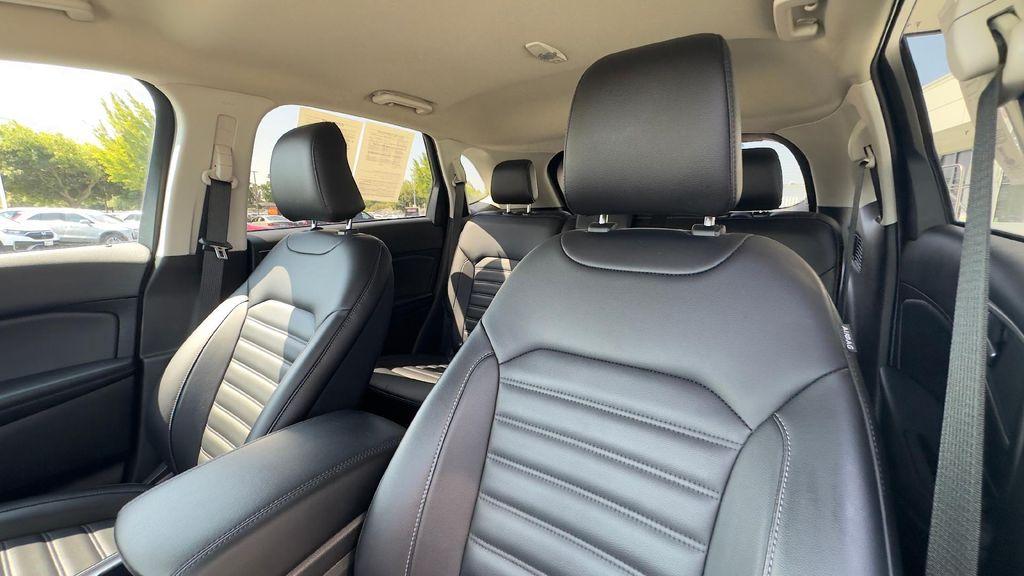 used 2024 Ford Edge car, priced at $22,995
