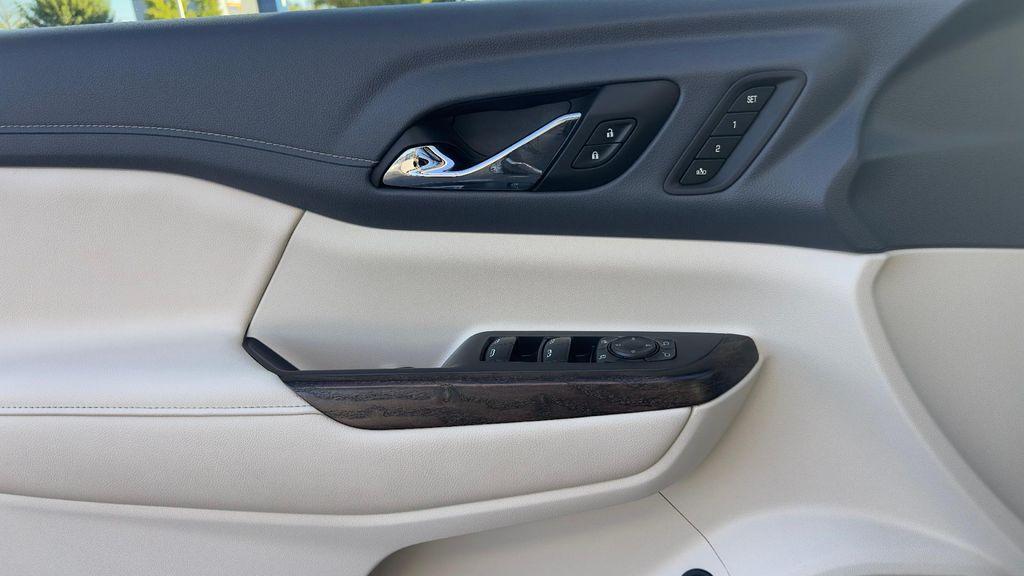 used 2021 GMC Acadia car, priced at $28,995