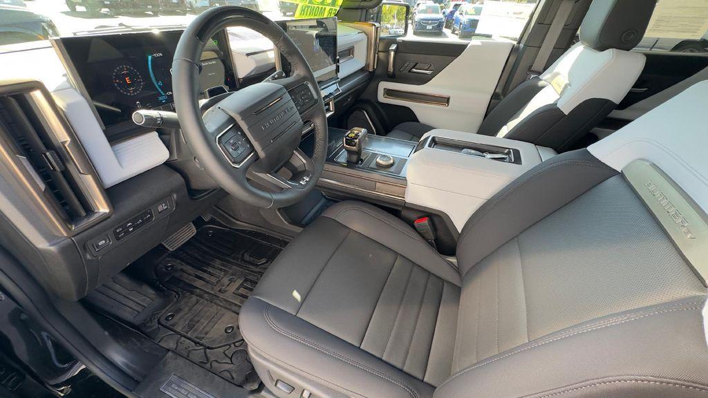 used 2025 GMC HUMMER EV Pickup car, priced at $100,189