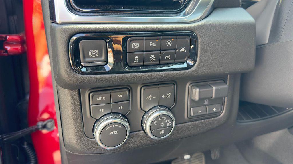 new 2025 GMC Yukon car, priced at $95,720